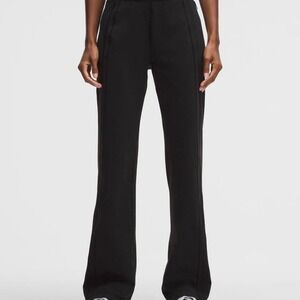 Lululemon black Define Mid-Rise Track Pant Size: XXXS